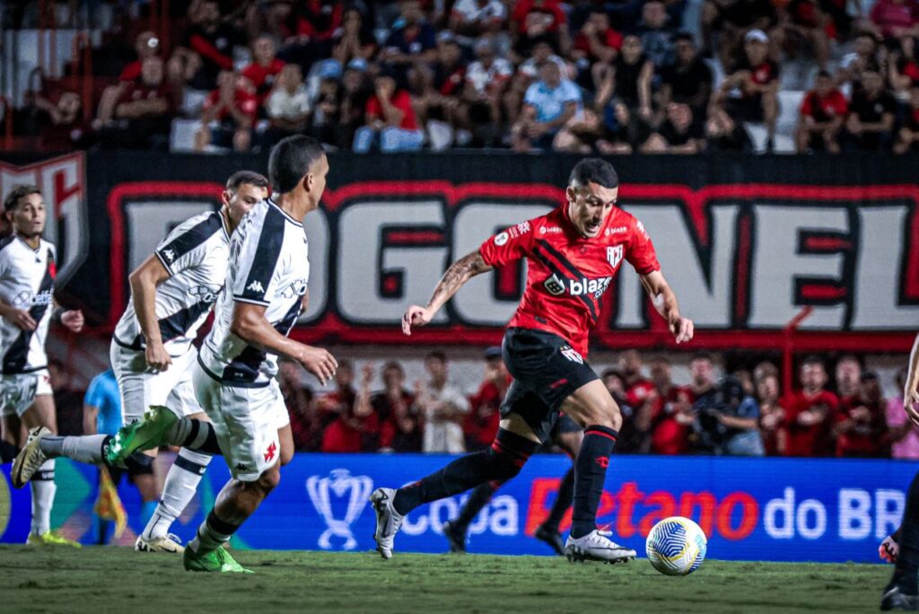 Acompanhe ao vivo Vasco x Atlético-GO pela Copa do Brasil