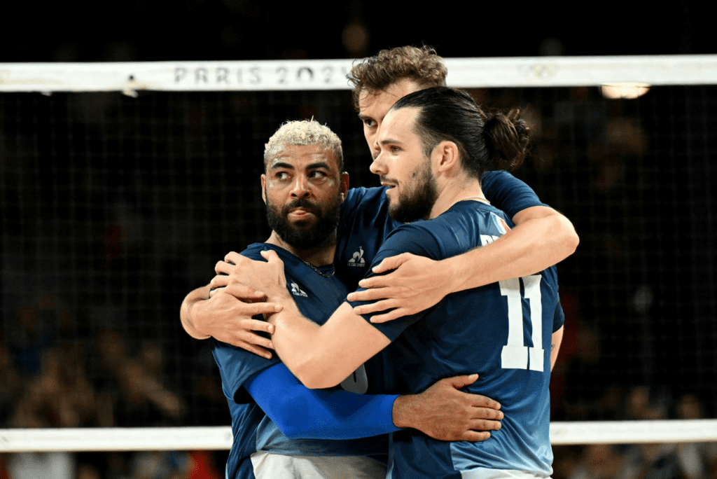 Ngapeth, Brizard e Clevenot foram os destaques da França na semifinal