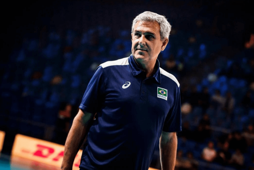 José Roberto Guimarães completou 20 anos no comando da Seleção Feminina de Vôlei