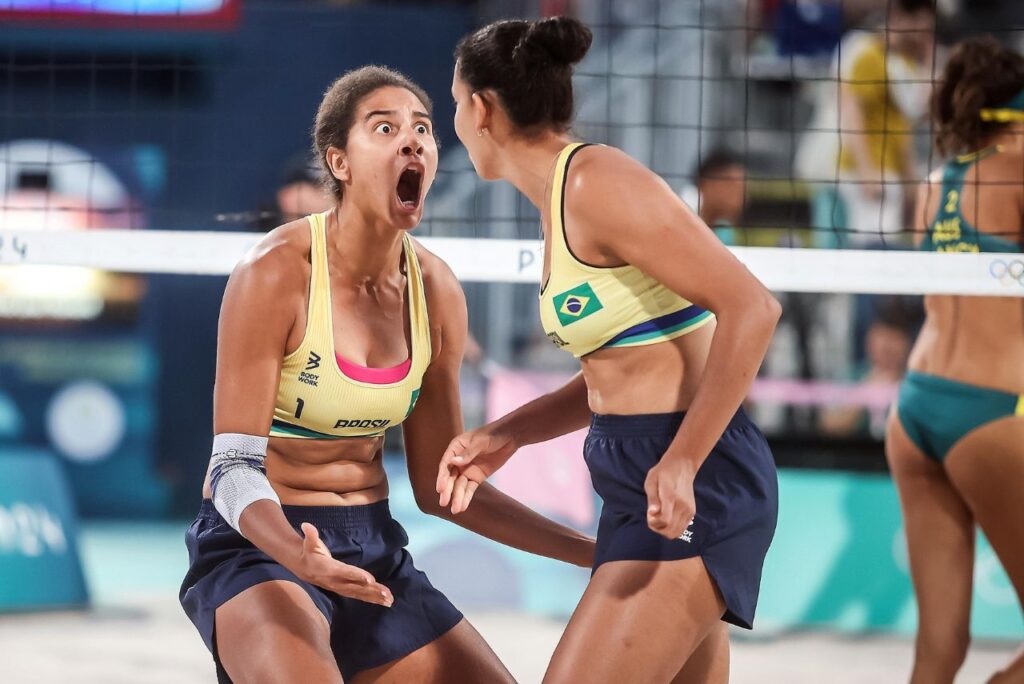 Ana Patrícia e Duda no vôlei de praia de Paris 2024 (Foto: Reprodução)