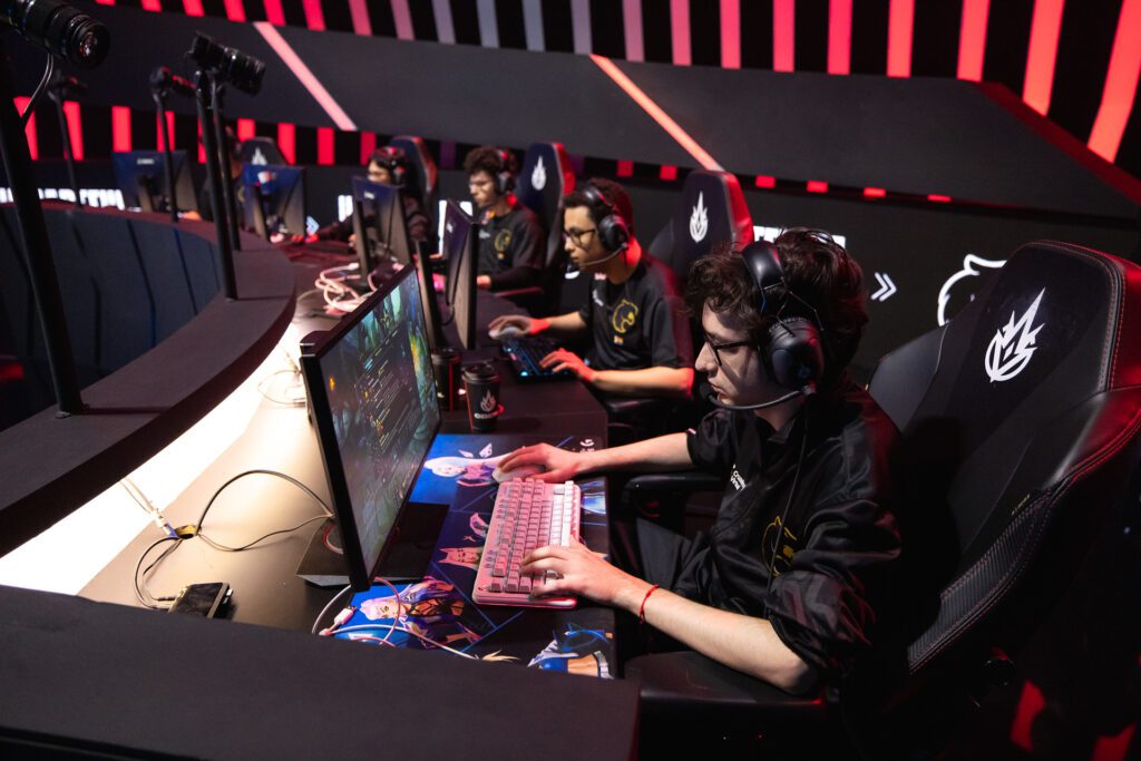 LoL: FURIA elimina Fluxo do CBLOL e avança na lower