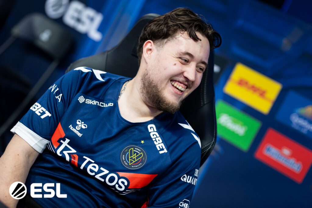 CS2: ZywOo se aproxima de recorde histórico de s1mple