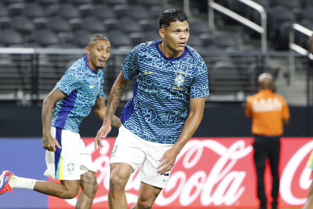 Evanilson em treino da Seleção Brasileira