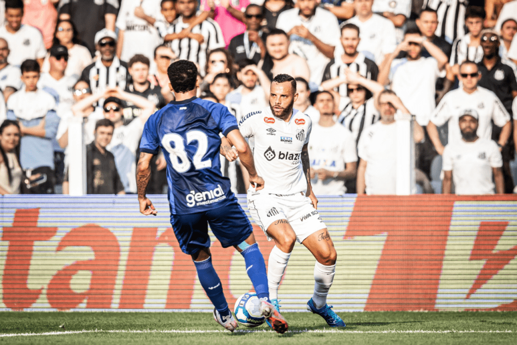 Santos perde do Avaí na Vila Belmiro