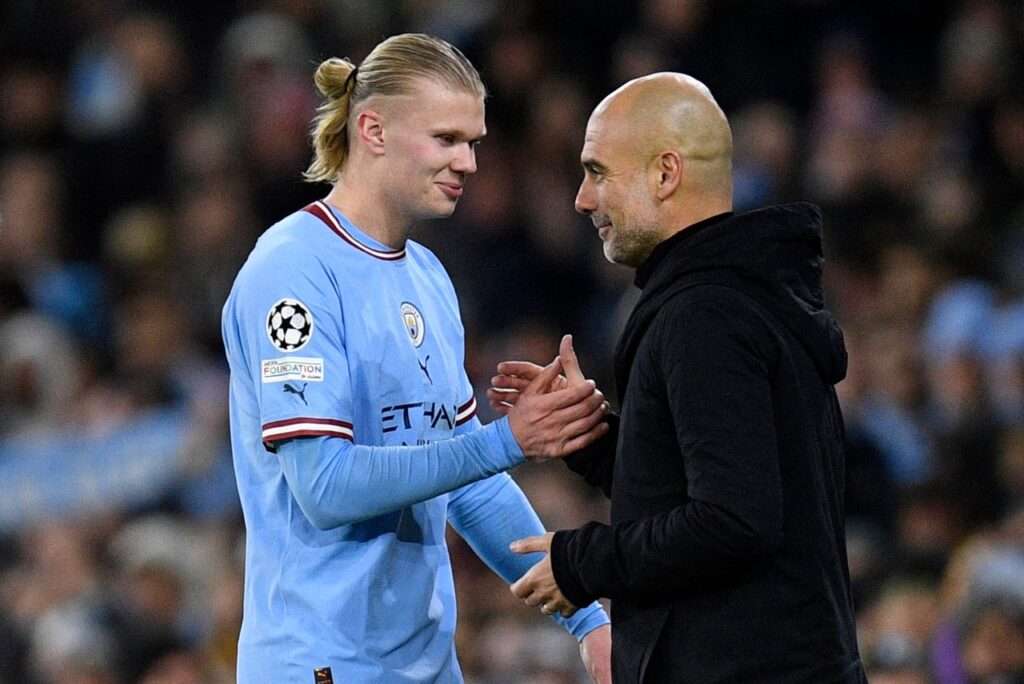 Erling Haaland e Pep Guardiola no Manchester City (Foto: Oli Scarff/AFP)