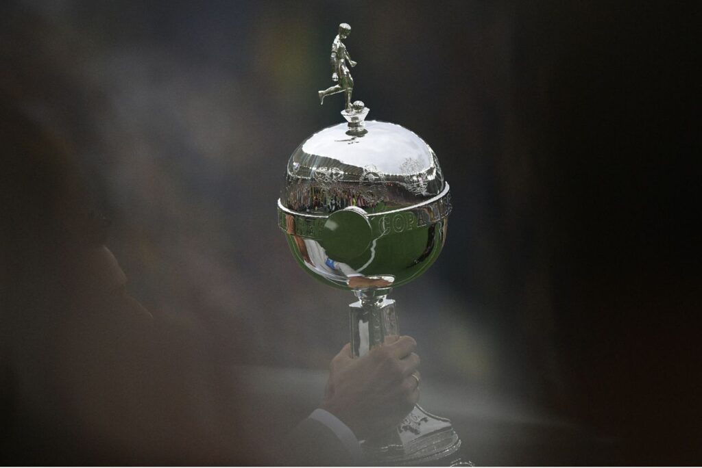 Libertadores possui datas definidas, mas ainda não tem local decidido para a final (Foto: Carl de Souza/AFP)