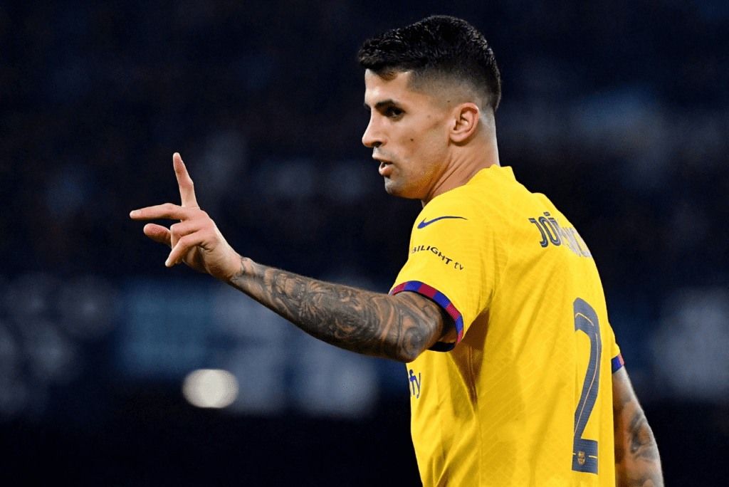 João Cancelo está prestes a assinar com o Al-Hilal