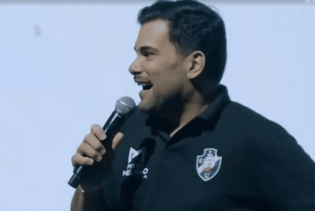 Rafael Cunha fez show em anivesário do Vasco