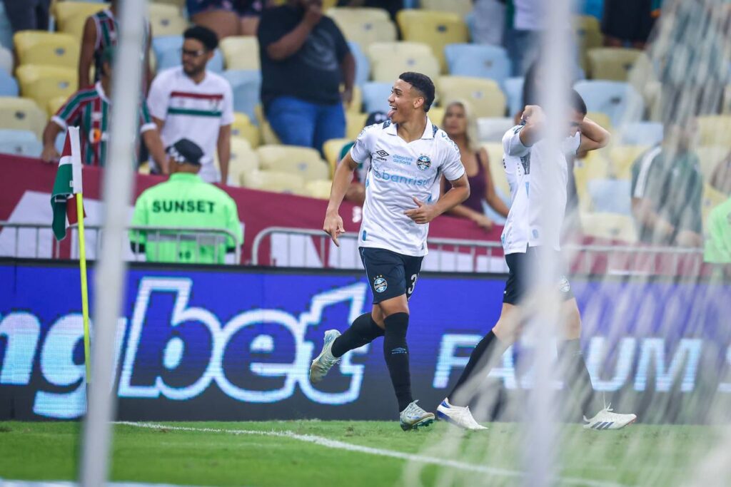 Venda de Gustavinho deve sacramento objetivo do time. Foto: : LUCAS UEBEL/GREMIO FBPA