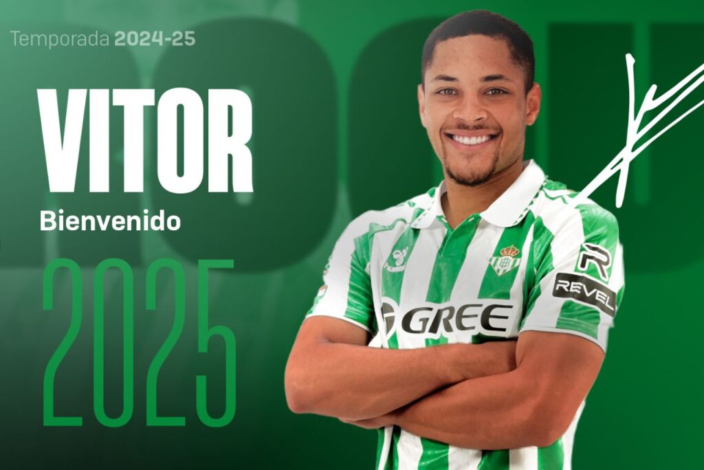 Vitor Roque com a camisa do Betis