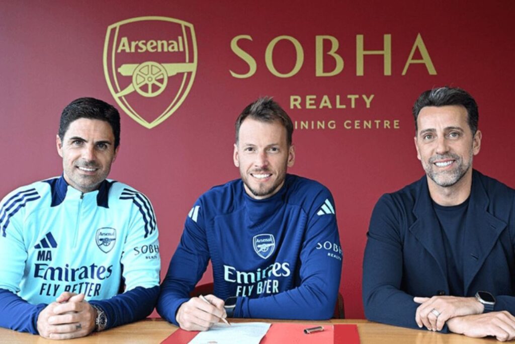 Neto assinou contrato com o Arsenal