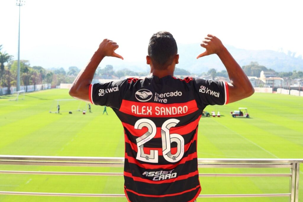 Alex Sandro é um dos grandes reforços do Flamengo para 2024