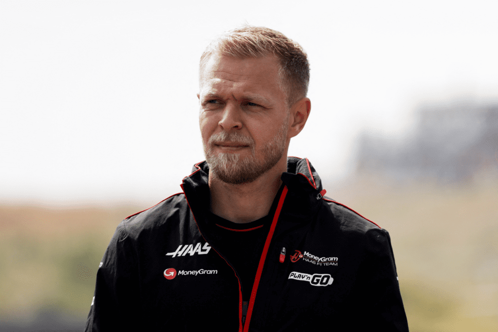 Magnussen sofre nova punição e pode ficar fora do GP do Azerbaijão de F1