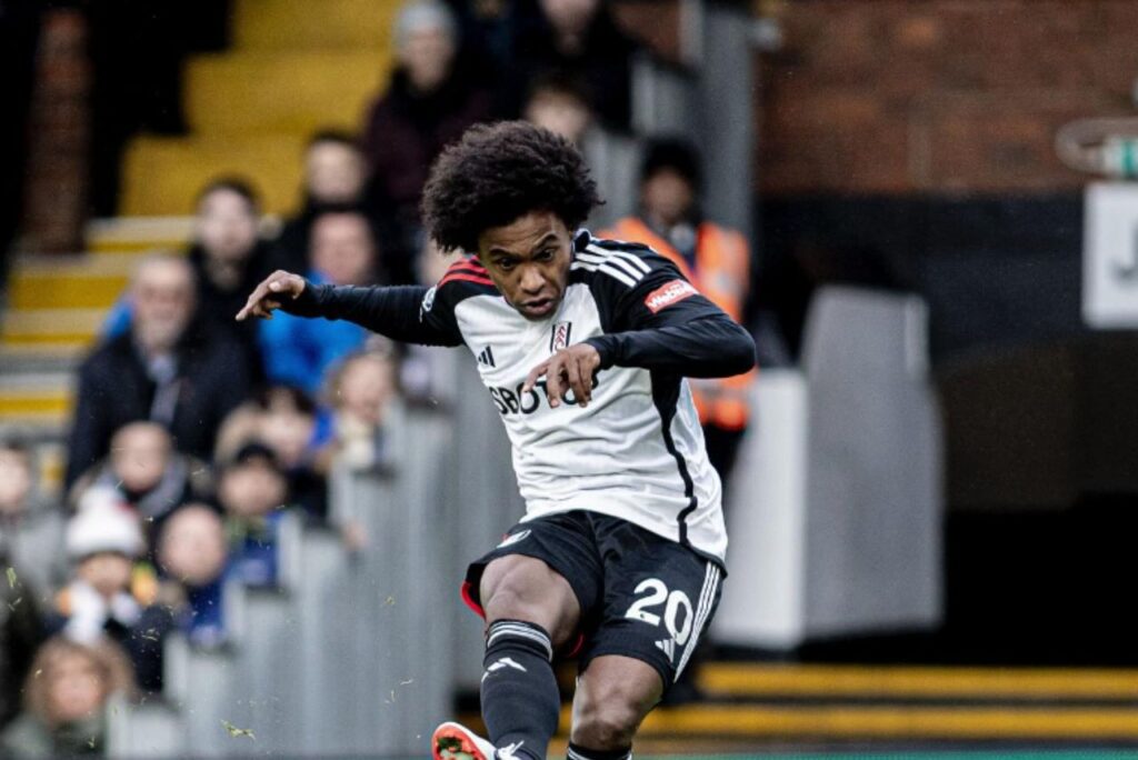 Willian em campo pelo Fulham