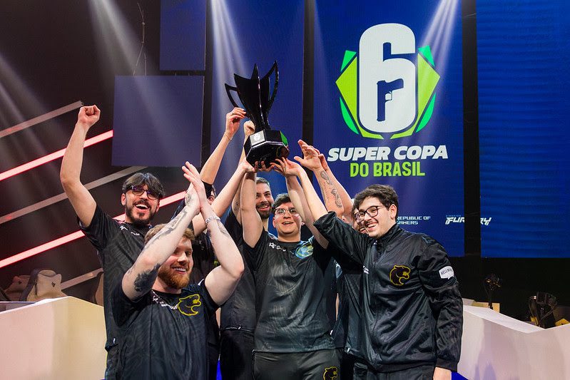 FURIA é campeã da Super Copa do Brasil de Rainbow Six