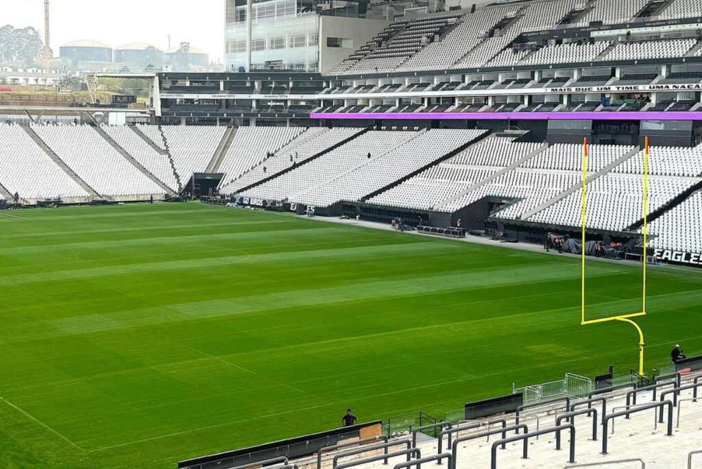 Ajustes na Neo Química Arena para jogo da NFL (Foto: Reprodução)