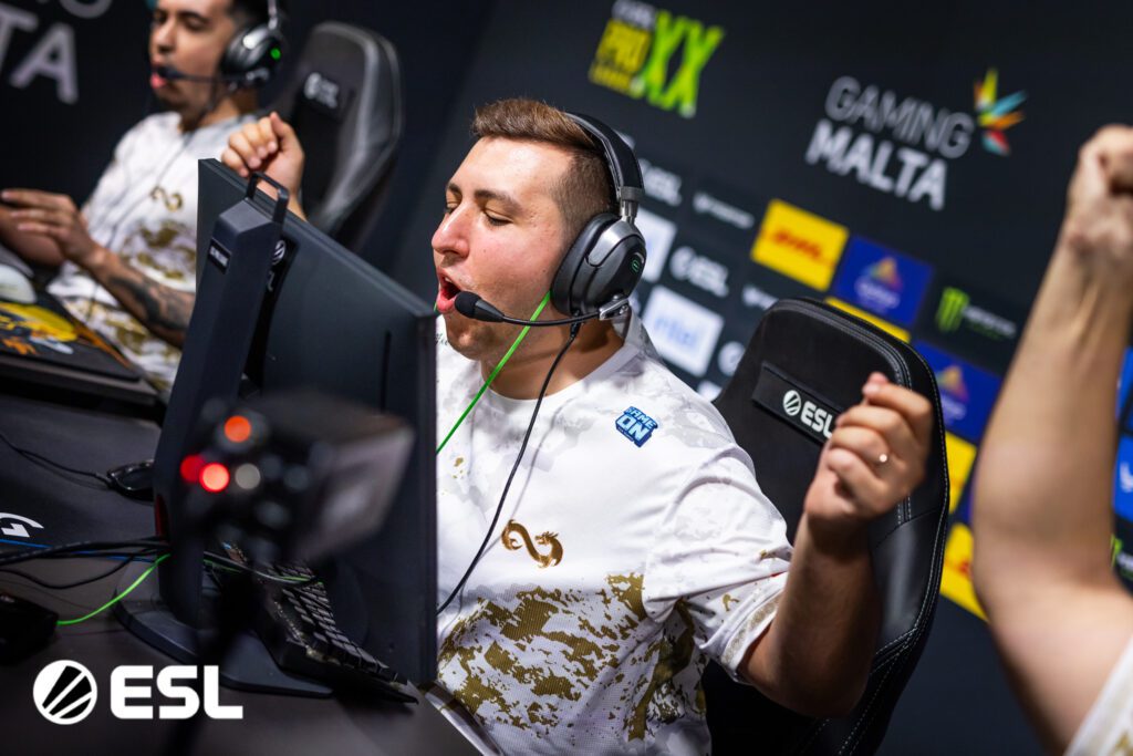 ESL S20: Eternal Fire é a primeira classificada aos playoffs