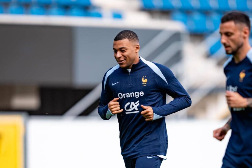 Mbappé tratou o confronto com naturalidade. Foto: Reprodução/Facebook