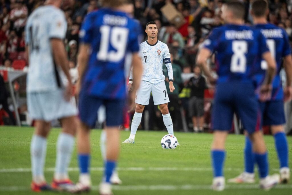 Cristiano Ronaldo marcou um dos gols da vitória de Portugal (Foto: Patricia de Melo Moreira/AFP)