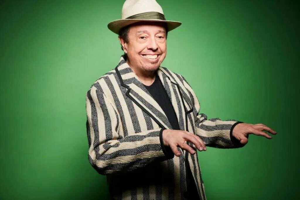 Músico Sergio Mendes ganhou homenagem da CBF (Foto: Reprodução)