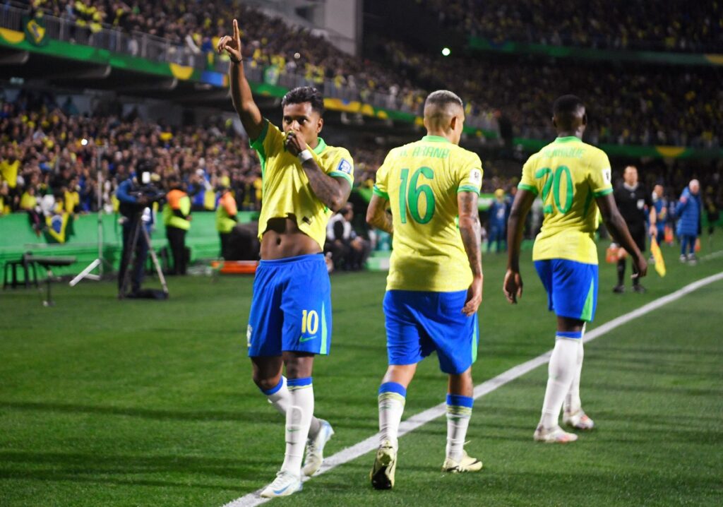 Brasil 1x0 Equador - Eliminatórias da Copa do Mundo - Gol de Rodrygo