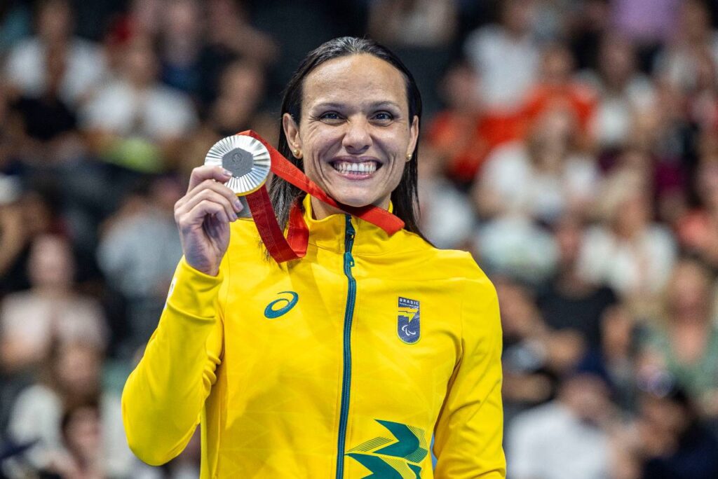 Carol Santiago subiu cinco vezes ao pódio em Paris 2024. Foto: Alessandra Cabral/CPB