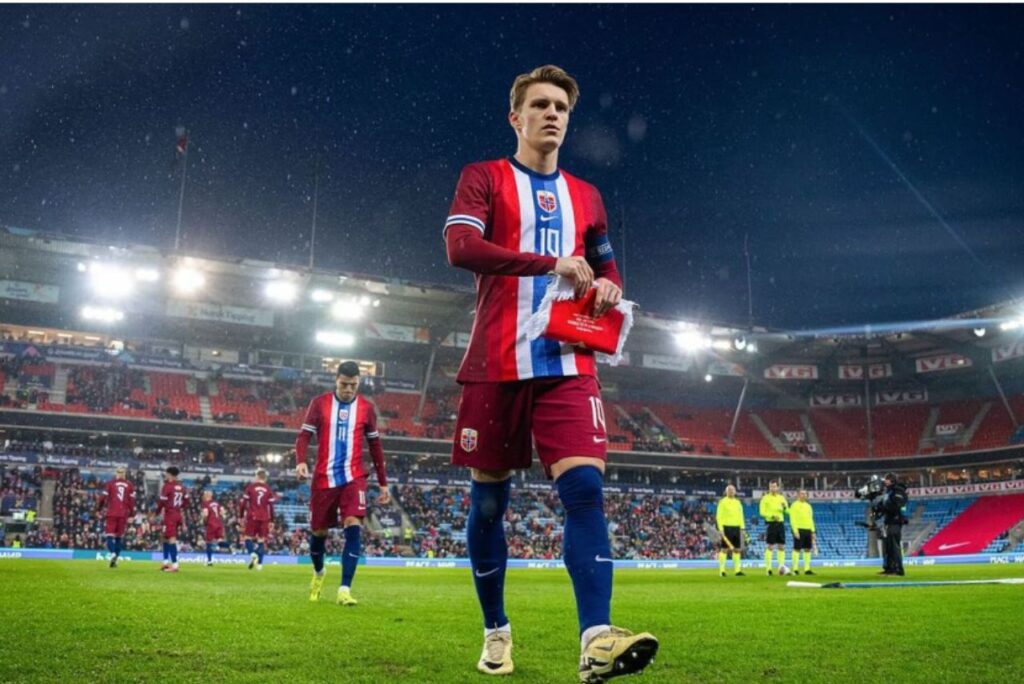 Odegaard em campo pela Noruega