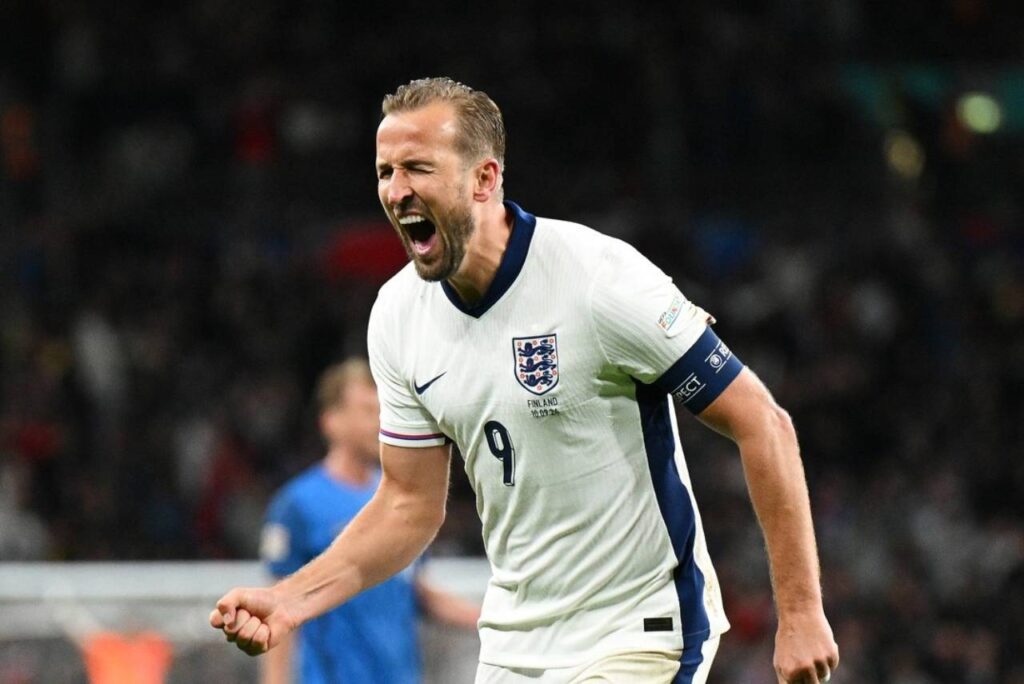 Antes do jogo Harry Kane foi homenageado pelo 100 jogos com a Inglaterra. Foto: Reprodução/Facebook