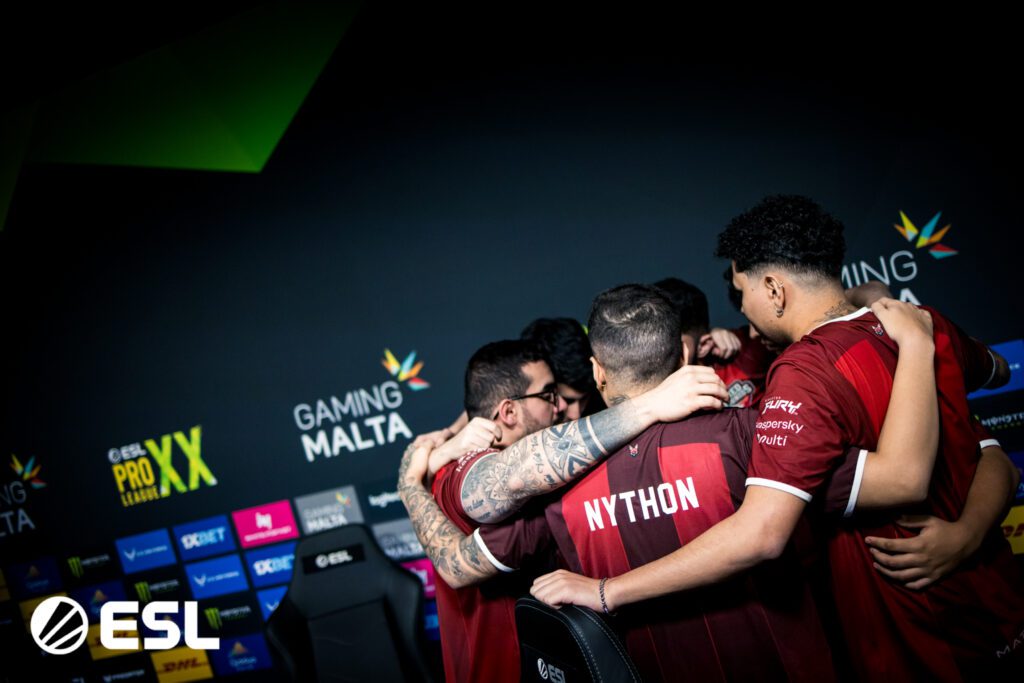 EPL S20: RED Canids vence e encara FURIA