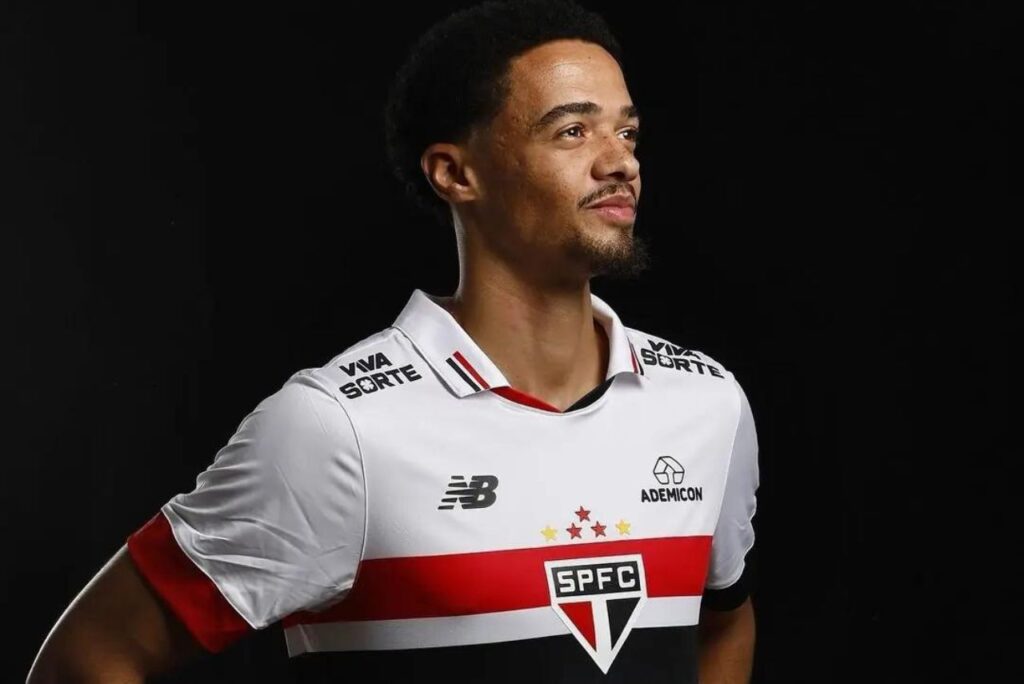 Jamal Lewis, novo lateral-esquerdo do São Paulo (Foto: Divulgação)