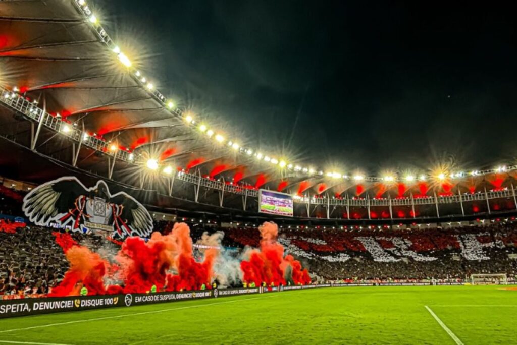 Maracanã recebeu grande público na vitória do Flamengo