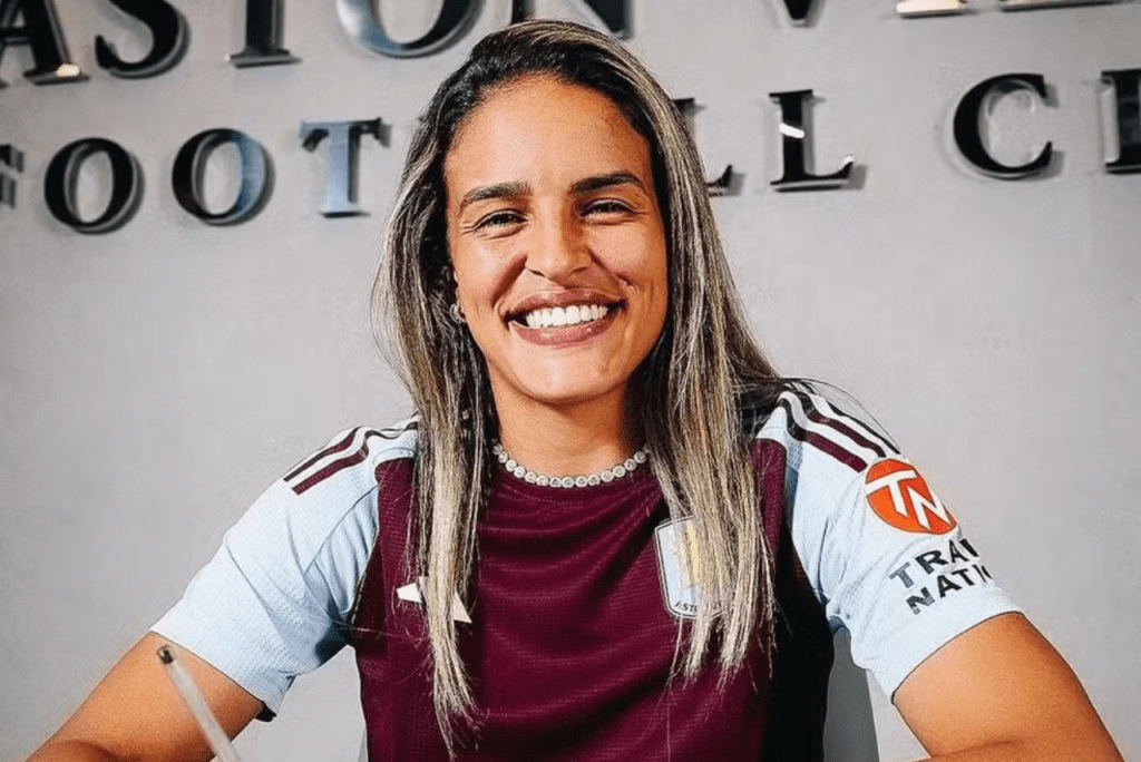 Gabi Nunes é a nova atacante do Aston Villa