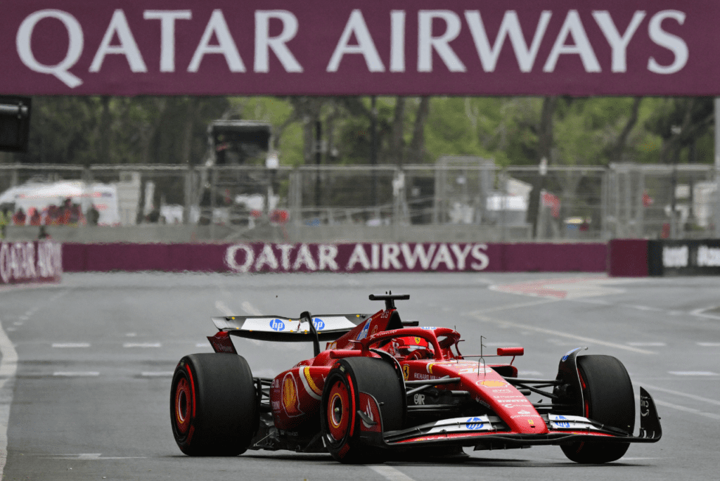 Charles Leclerc liderou a classificação para a corrida no Azerbaijão