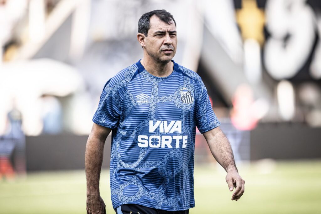 Carille, técnico do Santos