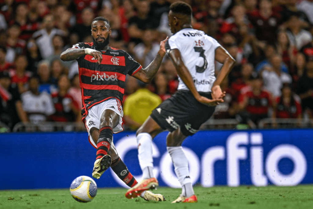 Flamengo empata com o Vasco em último clássico dos milhões