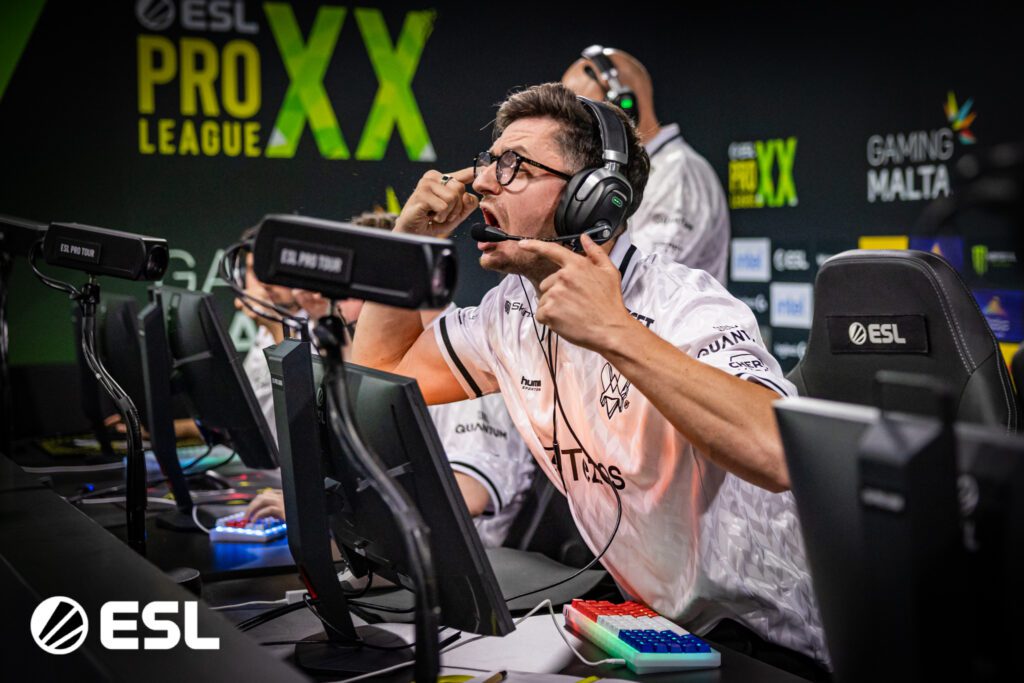 CS2: Falcons e Vitality se unem para &#8220;negar&#8221; rumores sobre apEX