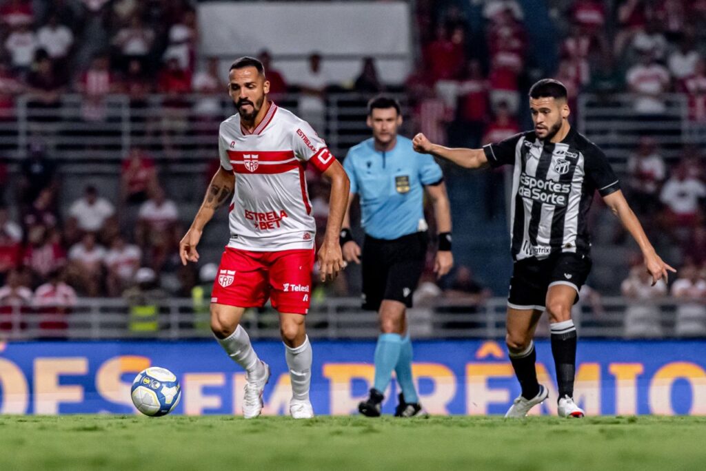 CRB tem a situação mais complicada na luta contra o rebaixamento (Foto: Francisco Cedrim/CRB)