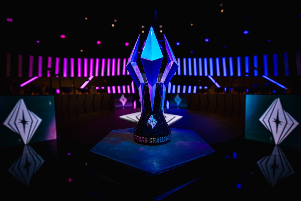 Trofeu do Americas CHallengers 2024 na Arena CBLOL