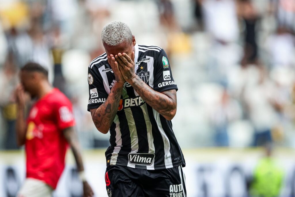 Deyverson fez um dos gols da vitória do Atlético-MG (Foto: Pedro Souza/CAM)