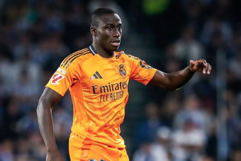 Mendy em campo pelo Real Madrid