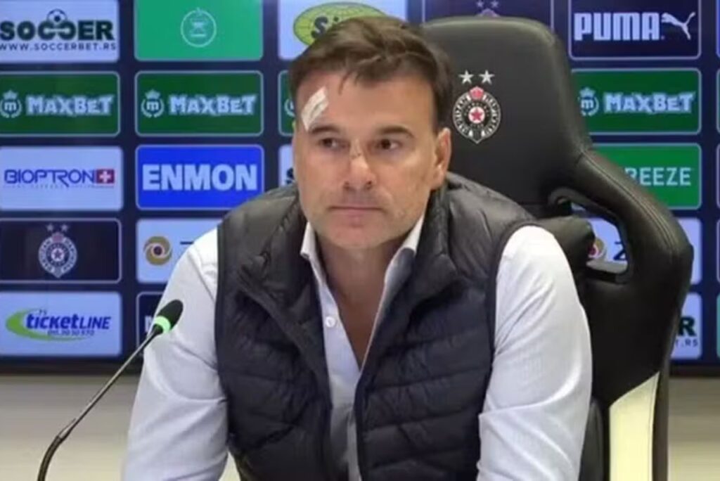 Técnico ficou ferido no clássico sérvio