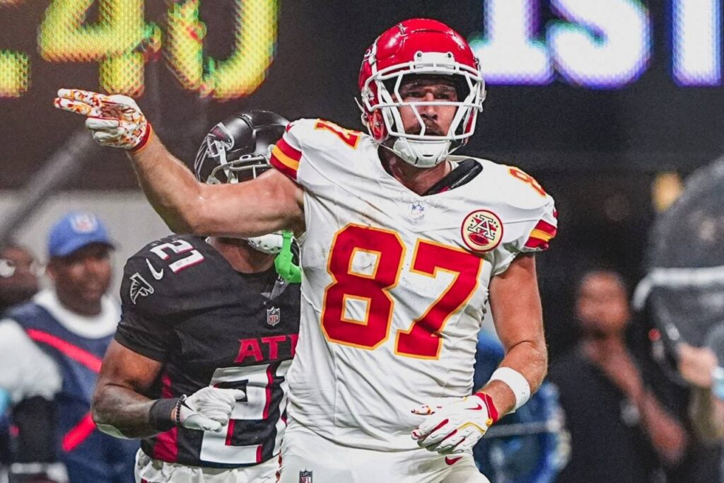 Travis Kelce minimizou o início de temporada abaixo da expectativa. Foto: Reprodução/Facebook