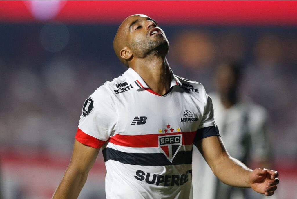 Lucas Moura durante eliminação do São Paulo