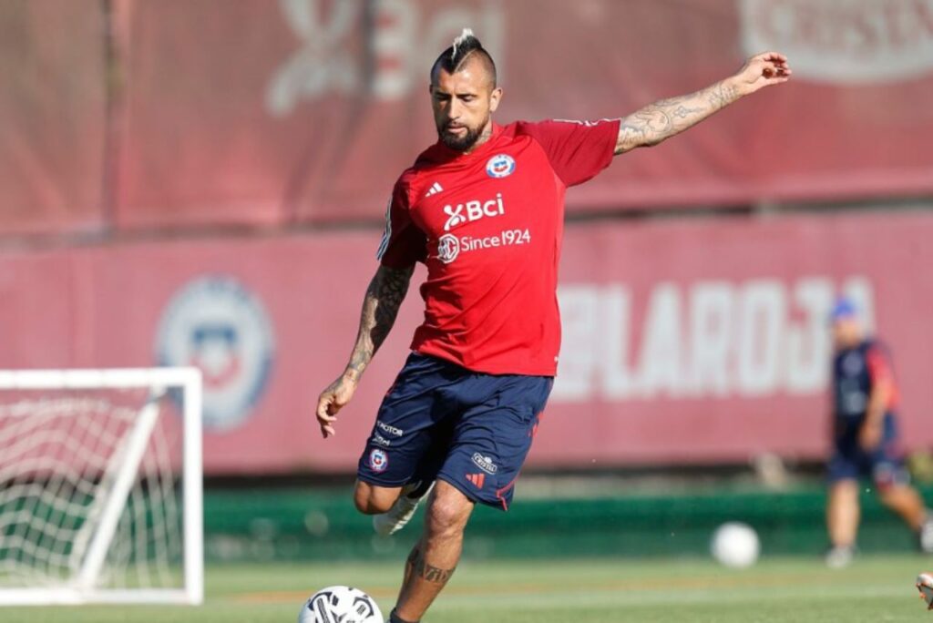 Arturo Vidal em treino da seleção chilena