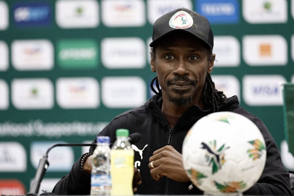 Aliou Cissé deixou o comando da seleção de Senegal (Foto: Kenzo Tribouillard/AFP)