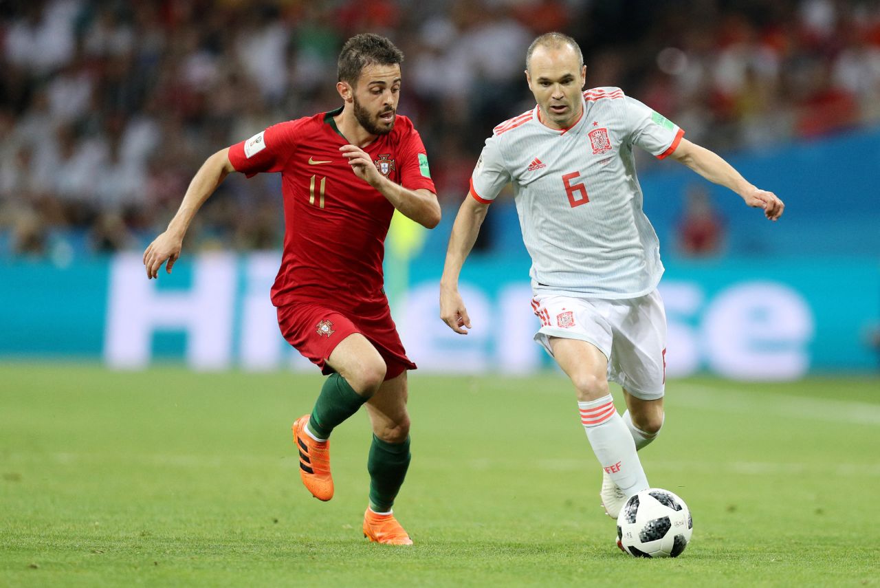 Iniesta no jogo entre Espanha e Portugal pela Copa do Mundo 2018 (Foto: Maddie Meyer/Getty Images via AFP)