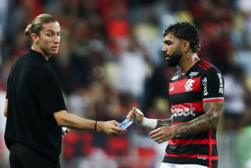 Filipe Luís e Gabigol em vitória do Flamengo