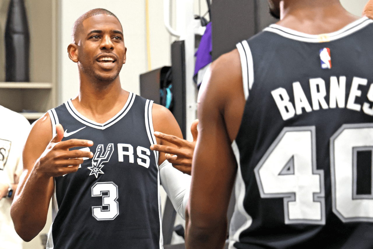 Chris Paul e Harrison Barnes chegam a San Antonio para tornar Spurs novamente competitivo na NBA