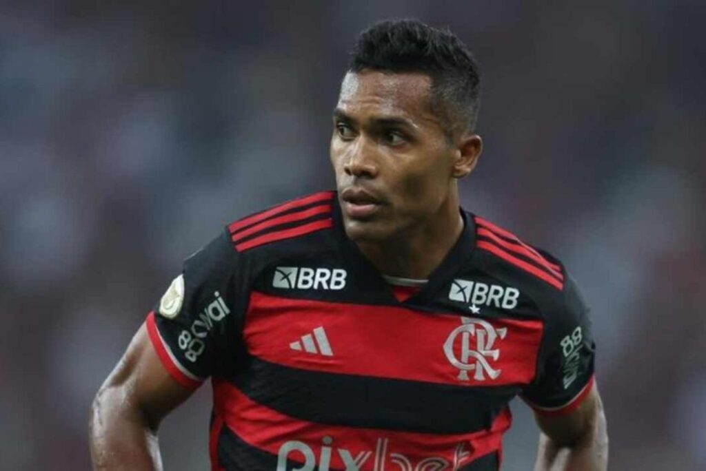 Alex Sandro, lateral-esquerdo do Flamengo (Foto: Reprodução)