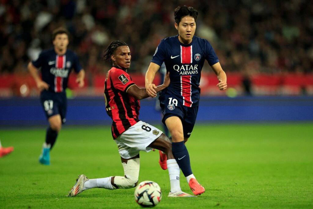 PSG ficou no empate com o Nice pelo Campeonato Francês (Foto: Valery Hache/AFP)